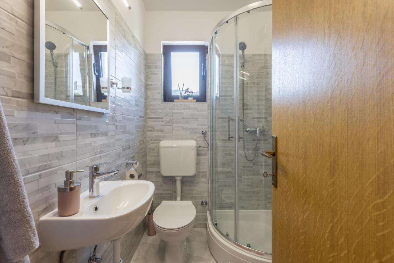 Apartment Lamaro Kaštela Exteriér fotografie