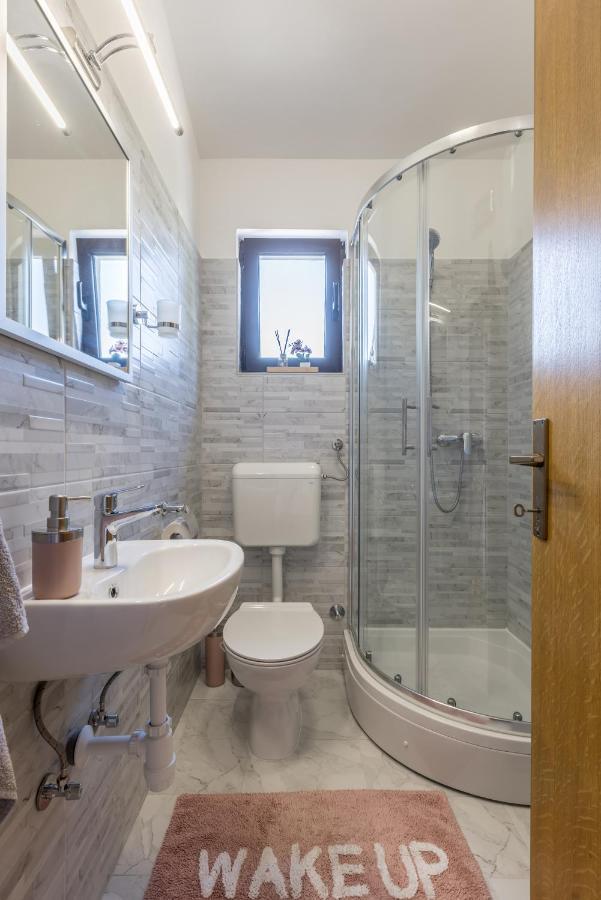 Apartment Lamaro Kaštela Exteriér fotografie