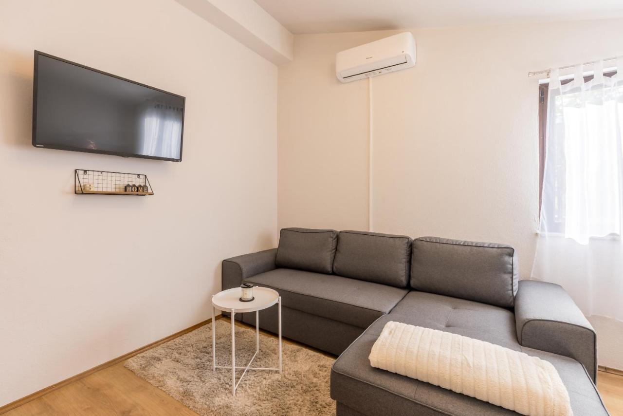 Apartment Lamaro Kaštela Exteriér fotografie